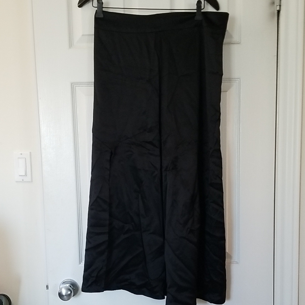 Elegant Black Women's Skirt